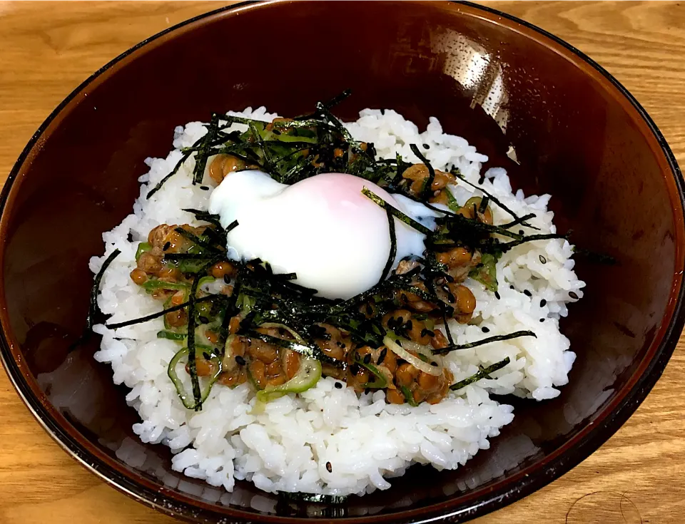 今日の昼食　☆温玉納豆ご飯|まぁたんさん