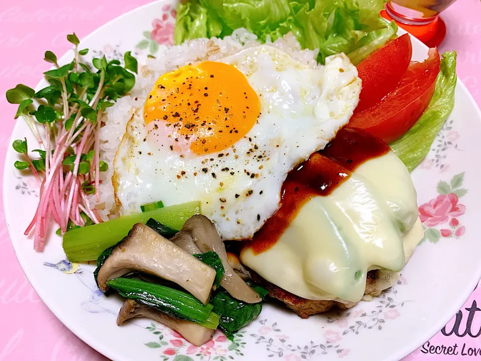 ロコモコプレート🥗🍔😋|くろねこっく🐈‍⬛さん