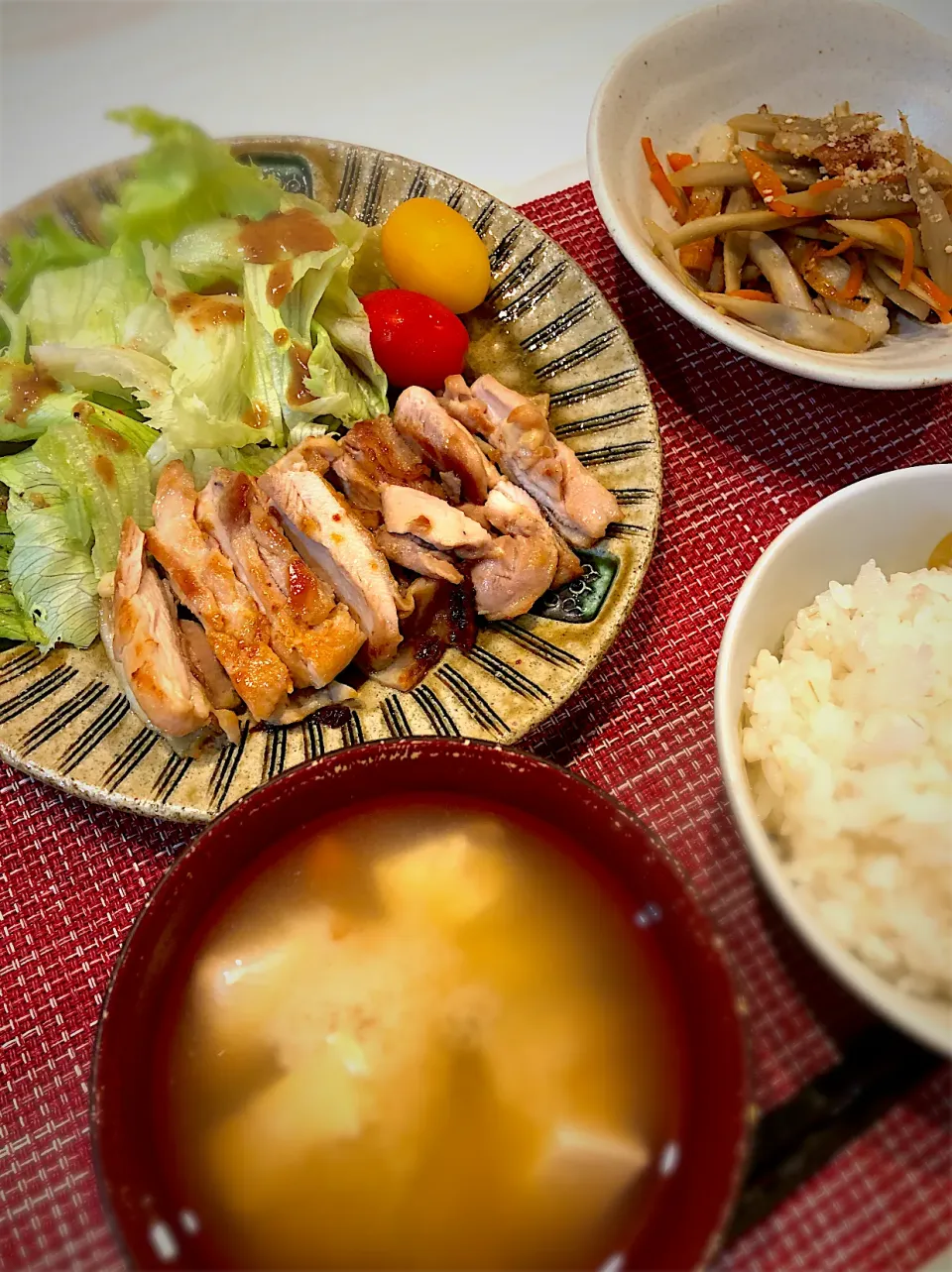 鳥もも肉の照り焼き　里芋の味噌汁　　きんぴらごぼう|キヨさん