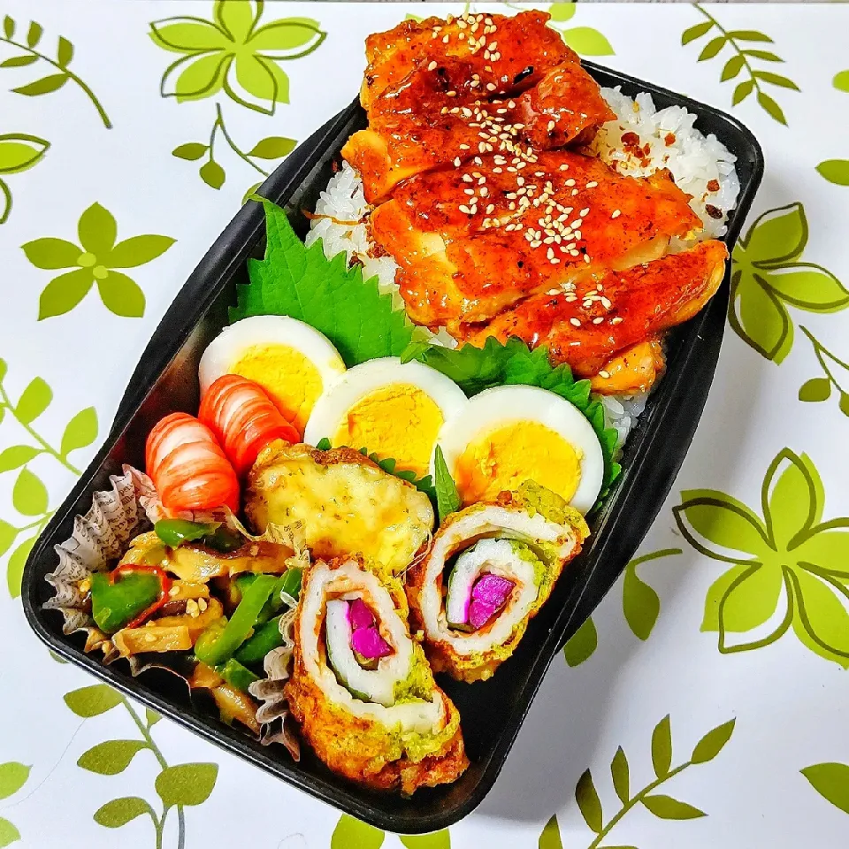 Snapdishの料理写真:照り焼きチキン弁当☆|とももんさん