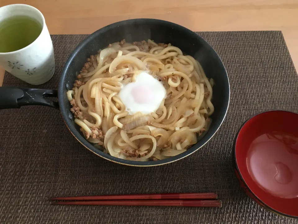 牛脂と大豆のお肉で本格牛すき風うどん！失敗なし！|にゃふてんさん