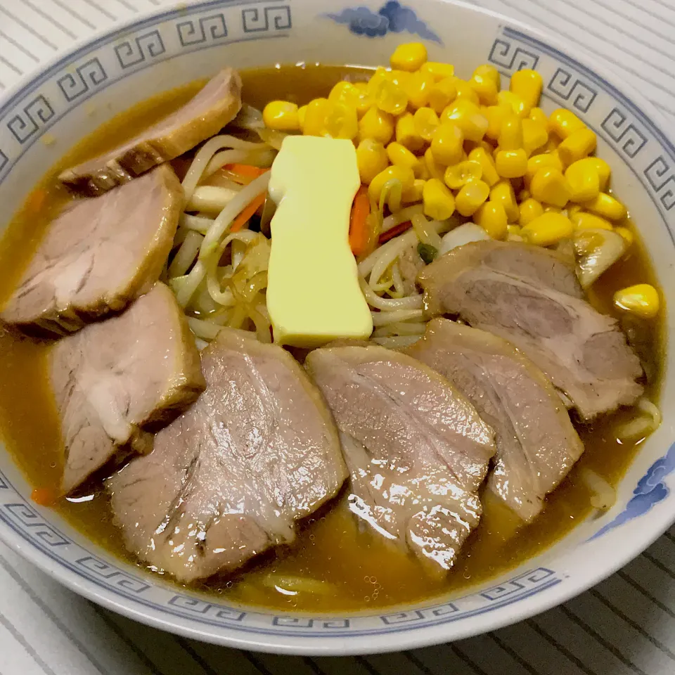 味噌バタコーンチャーシュー麺|まさとさん