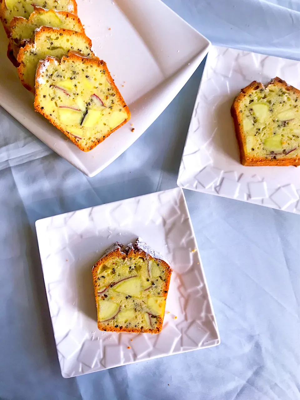 マダム とんちんの料理 さつま芋と胡麻のパウンドケーキ🍠 めちゃうま❣️もぐもぐ未来プロジェクトのおすそ分け さつまいもで作りました。|とんちんさん