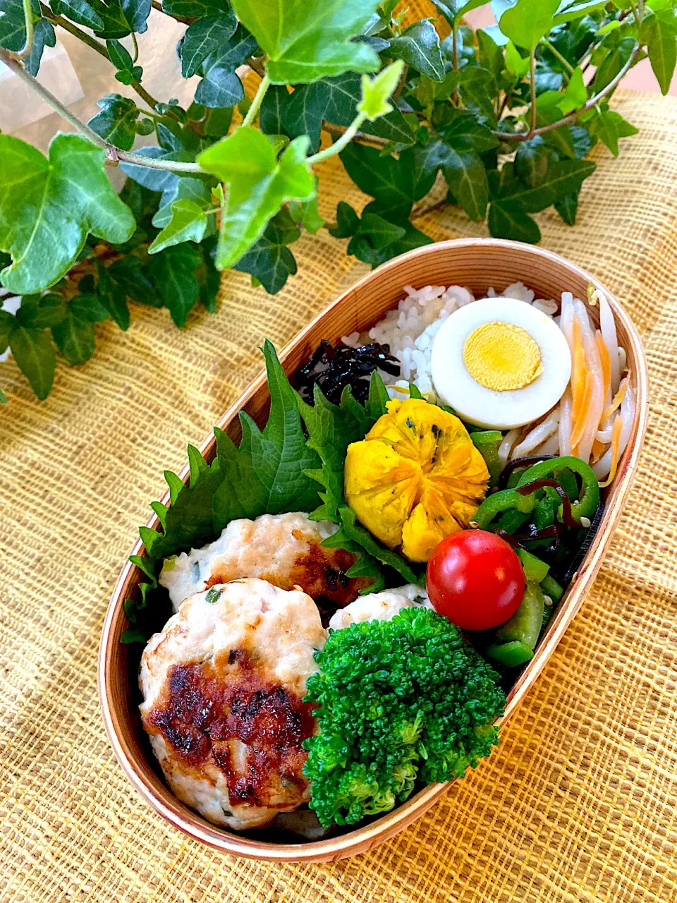 Snapdishの料理写真:今日のお弁当🍱|Yawei ViVi Yehさん