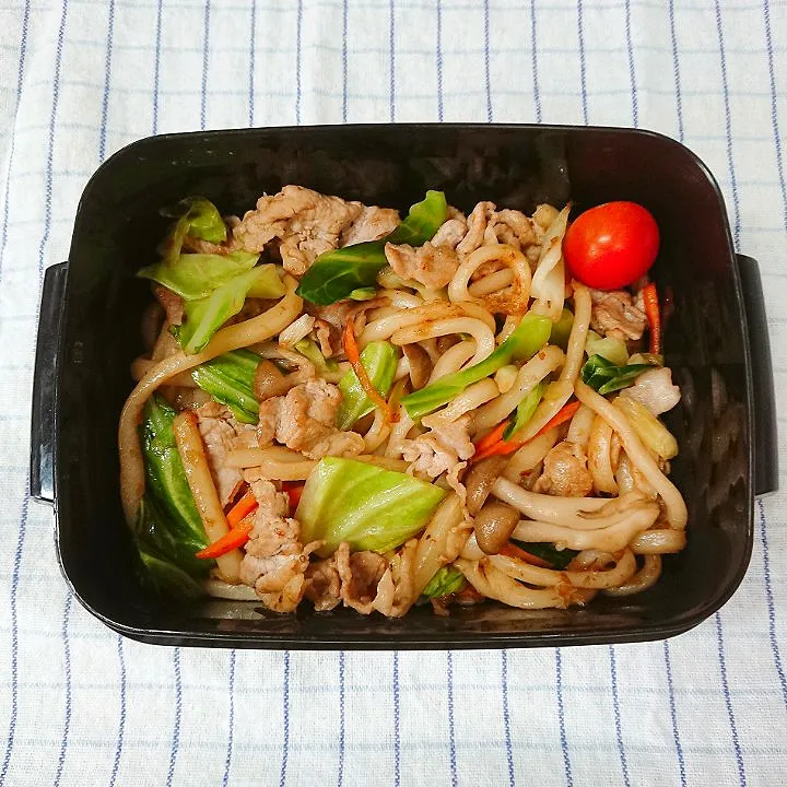 野菜多めの焼きうどん弁当|jun(・x・)さん