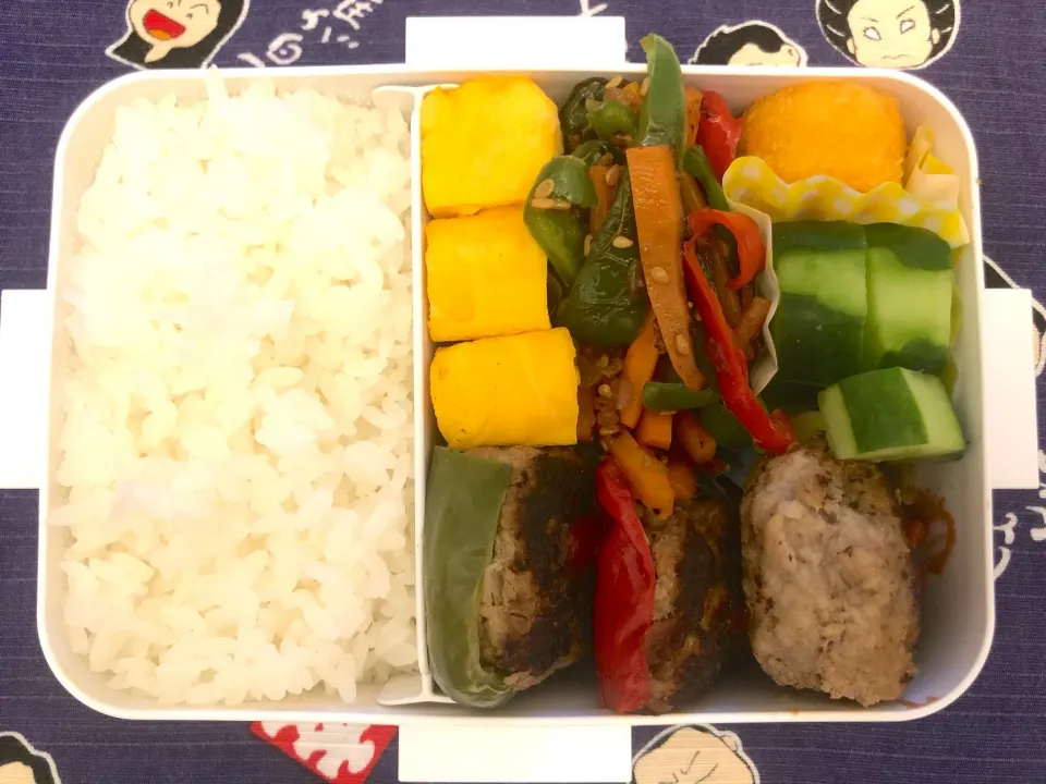 Snapdishの料理写真:ピーマンの肉詰め弁当|freeさん