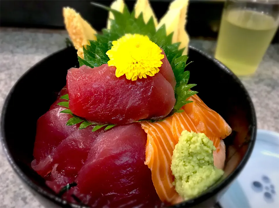 サーモン＆マグロの２食丼|古山さん