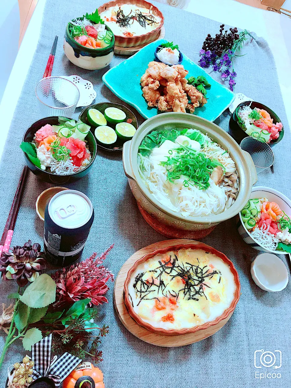 Snapdishの料理写真:野菜たっぷり鍋♡あごだしつゆの唐揚げ♡餅と明太子のグラタン♡海鮮丼♡|ゆかこさん