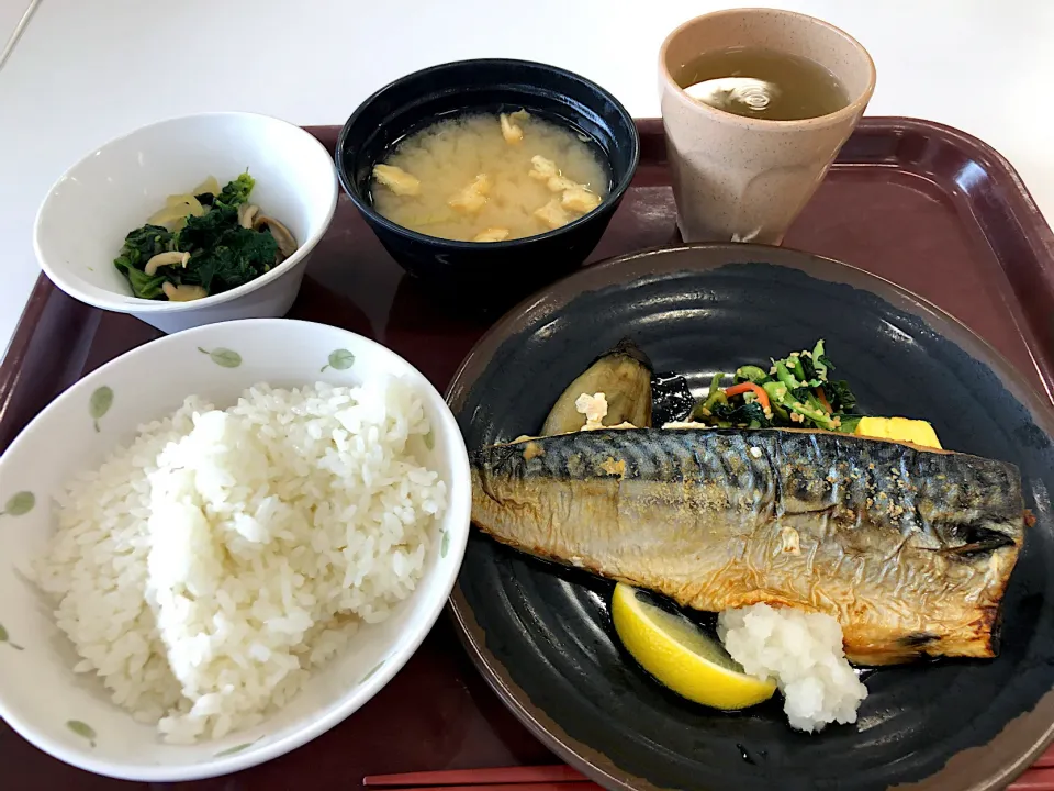 Snapdishの料理写真:サバの塩焼き|T. Wonderさん