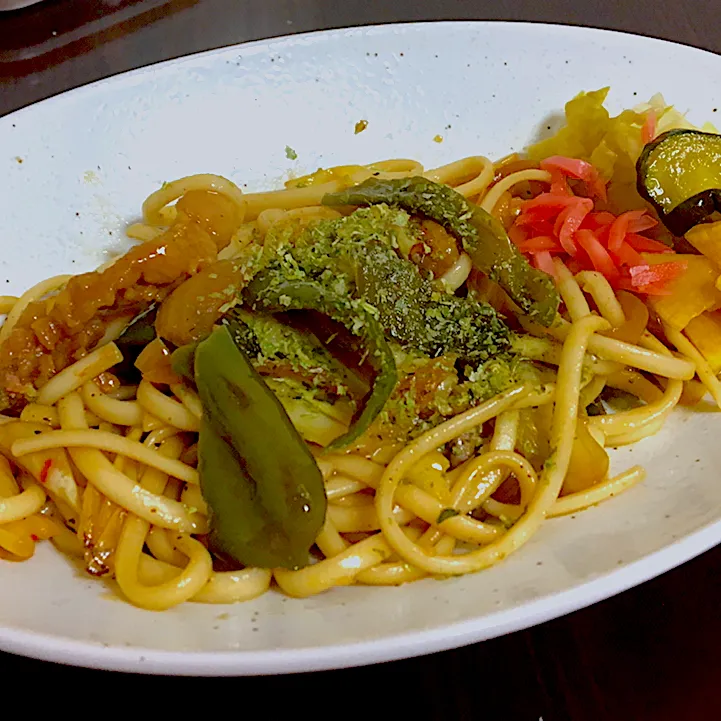 Snapdishの料理写真:昼ごはん☀️☀️🔆断酒197日目                         回鍋肉焼きうどん😌|ぽんたさん