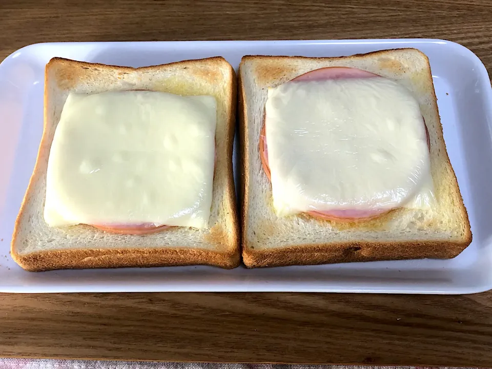 今日の朝食　☆ハムチーズトースト|まぁたんさん