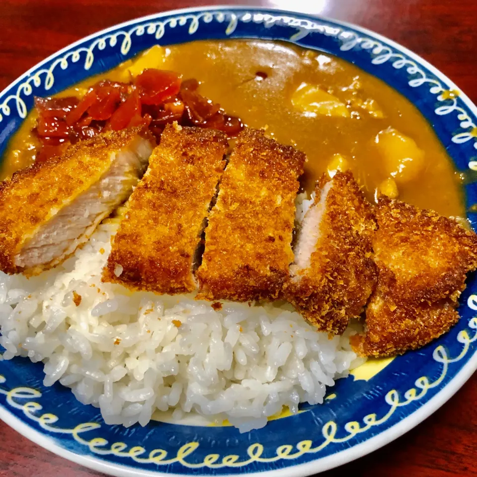 Snapdishの料理写真:カツカレー|hiroさん