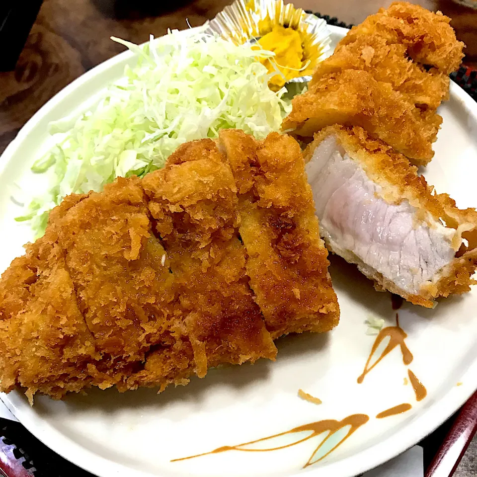 ロースカツ定食@後楽(葉山)|塩豚骨さん