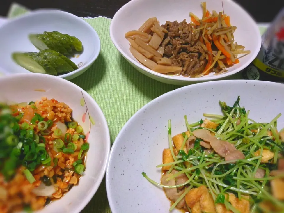 ★小料理屋ちえこ  お品書き★
☆豆苗と豚バラのうま味炒め
☆キムチ納豆豆腐
☆ゴボウとレンコンのきんぴら
☆キュウリの糠漬け
☆strongzeroﾀﾞﾌﾞﾙﾚﾓﾝ|☆Chieco☆さん