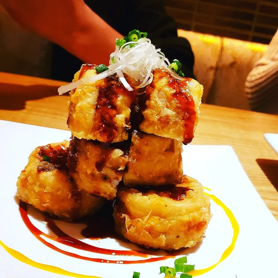 レンコンのはさみ揚げ　居酒屋で|ミチルさん