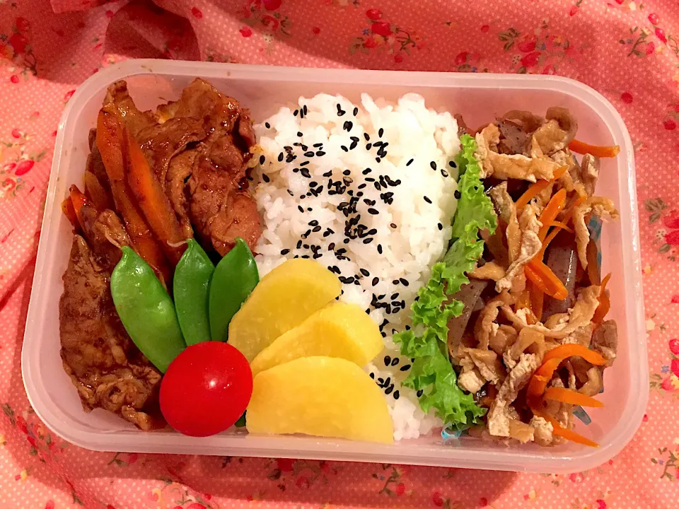 2019年10月27日                                            旦那さんのお弁当🍱👨‍✈️👷🏻‍♂️👨‍🔧🚊✌️💪🏼❤️💞|Kodomo Cookingさん