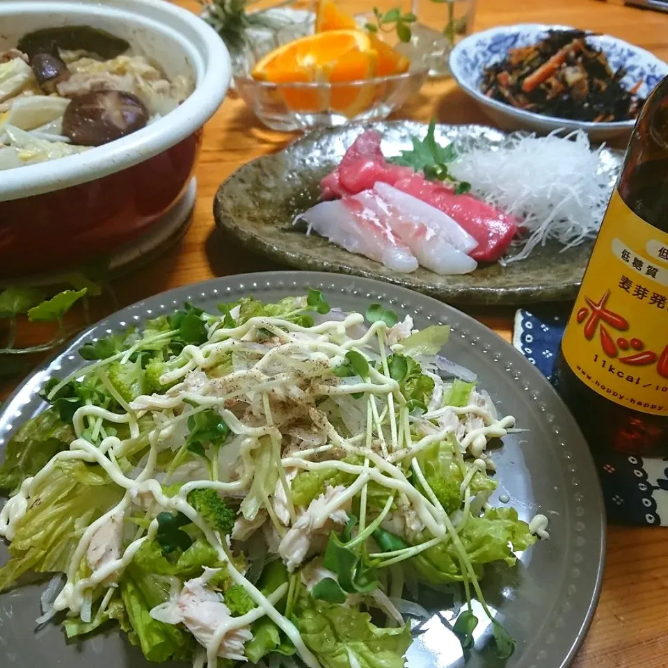 Snapdishの料理写真:からあげビールさんの料理 新玉とカイワレとサラダチキンの簡単カレーマヨサラダ|とまと🍅さん