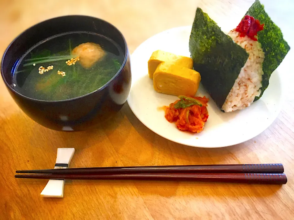 梅おかかおにぎりランチ🍙|たんたんさん