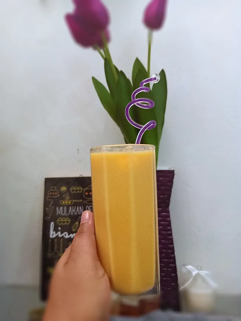 MANGO smoothies...|Fantiさん