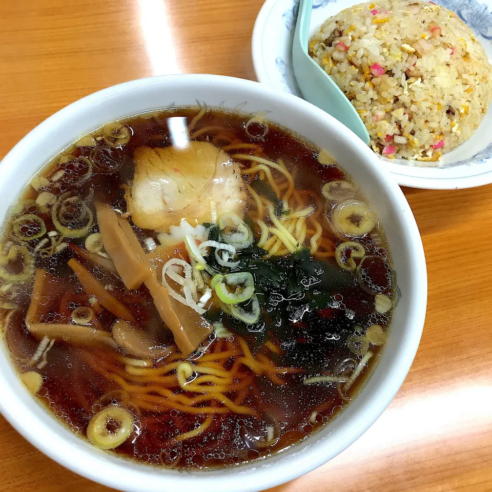 ラーメン＋半炒飯@ハマちゃん(月島)|塩豚骨さん