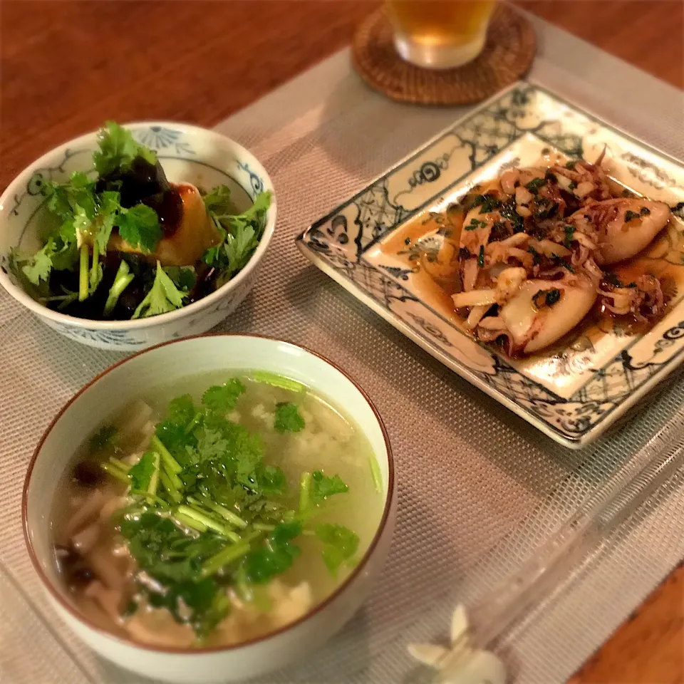 いかのめんつゆ炒め
ピータン豆腐
鶏ひき肉としめじ、春雨のスープ|𓇼 Ⓢ Ⓗ Ⓘ Ⓝ Ⓞ Ⓑ Ⓤ 𓇼さん