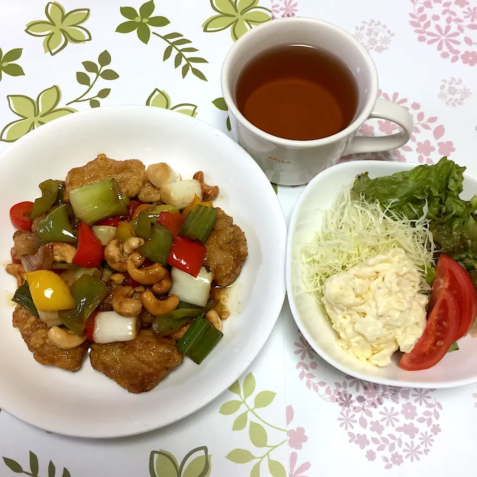 鶏肉とカシューナッツの炒め物|まみっこさん