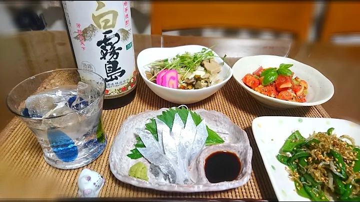 Snapdishの料理写真:太刀魚刺身
じゃこピーマン
高野豆腐の煮物
アボカド🥑 トマト🍅サラダ   🍶|びせんさん