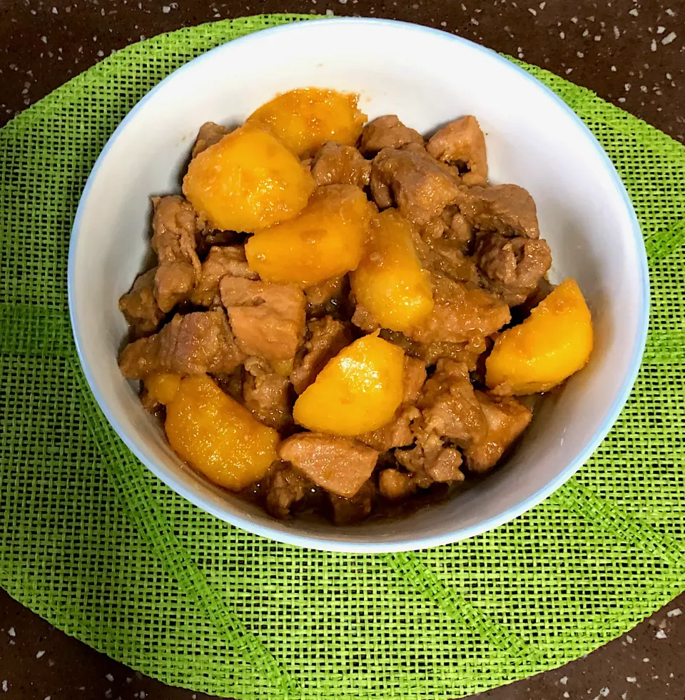 Pork Stewed with Potatoes 🥔|Ivyさん