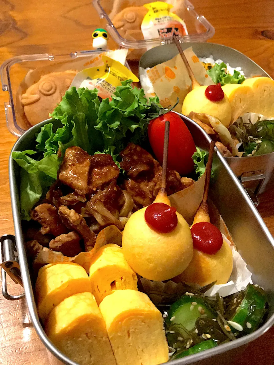 Snapdishの料理写真:今日の男子女子高校生弁当🍱回鍋肉弁当😊|サダさん