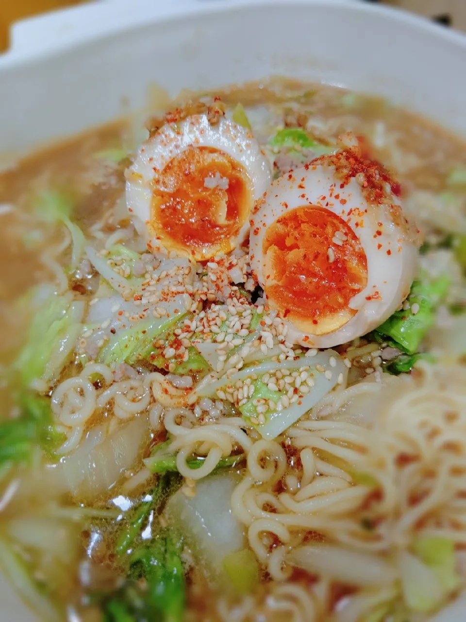 Snapdishの料理写真:サッポロ一番みそラーメン～♪♪|砂糖味屋キッチンさん