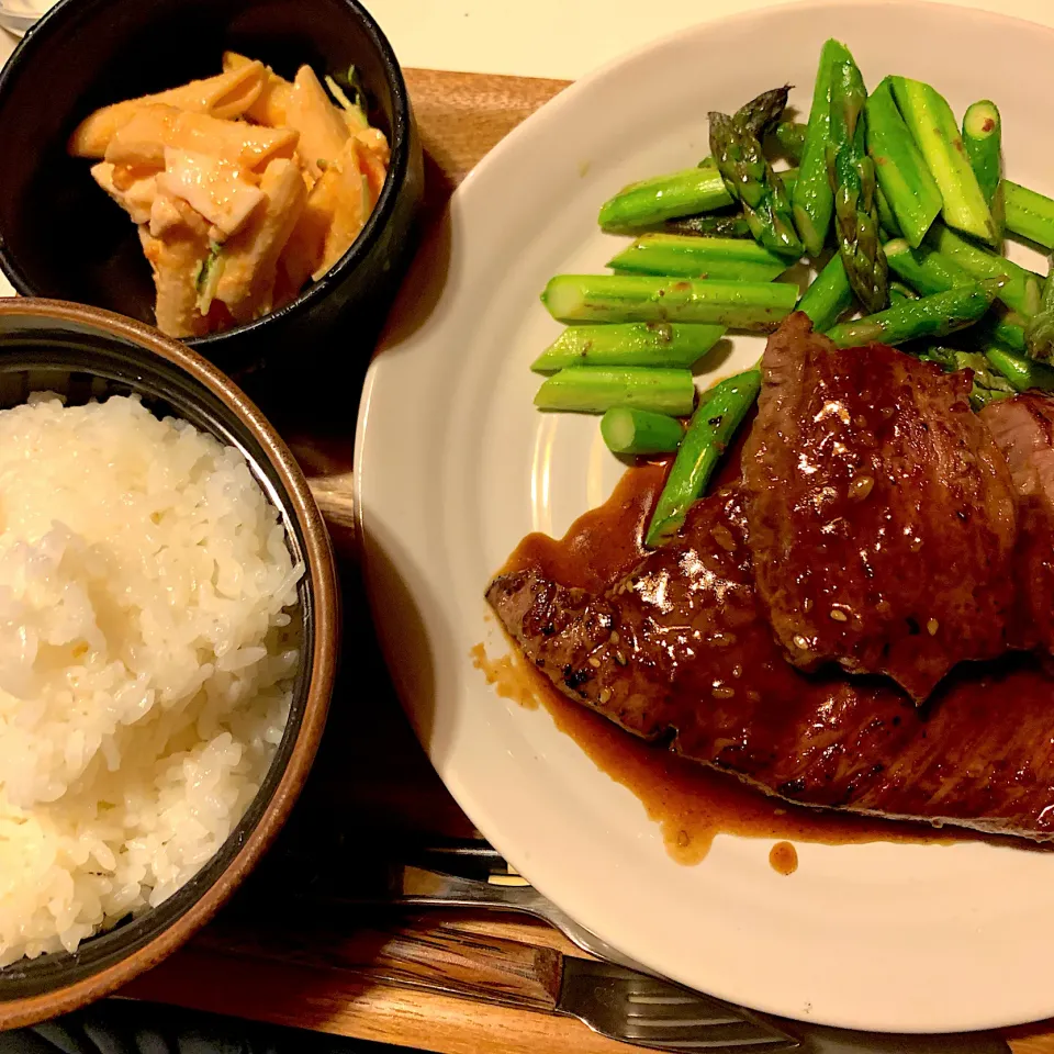 Snapdishの料理写真:ステーキ定食(◍•ڡ•◍)❤|いつみさん