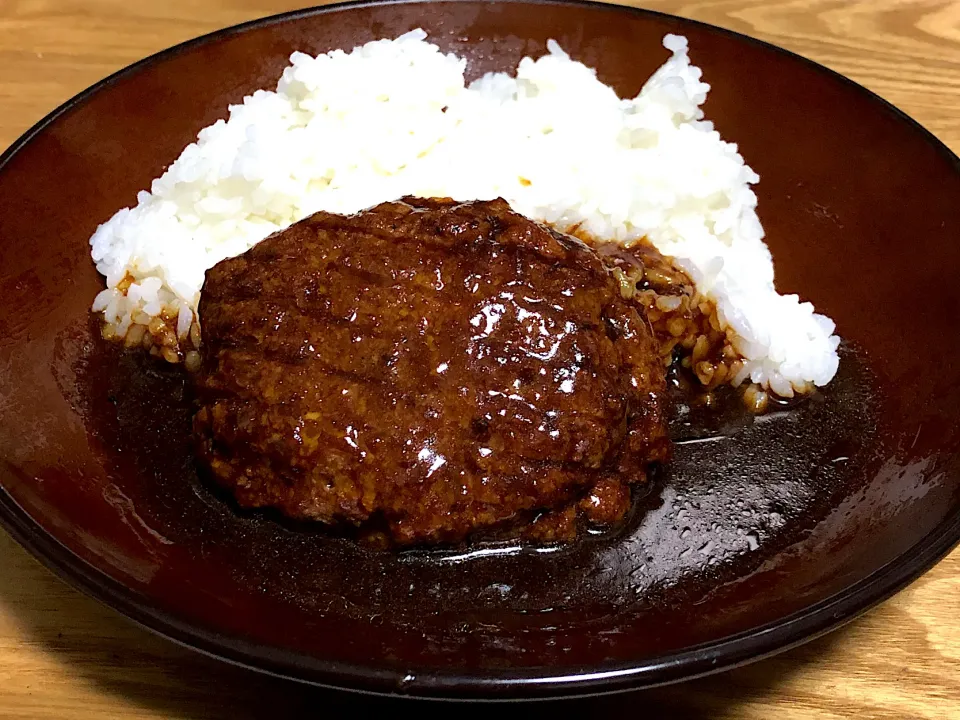 今日の夕食　☆セブンプレミアムゴールド　金の直火焼ハンバーグライス|まぁたんさん