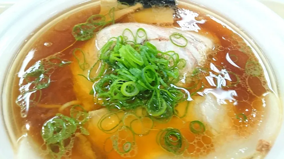 【11/4まで、神奈川県湯河原町】
らぁ麺 飯田商店
しょうゆ らぁ麺
＠小田急百貨店新宿店
TRYラーメン大賞フェスティバル
19206|大脇さん