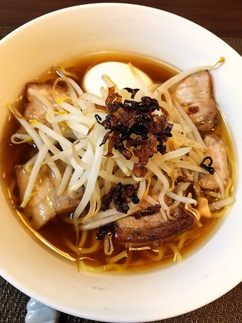 焦がしネギ醤油ラーメン🍜|カズちゃんさん