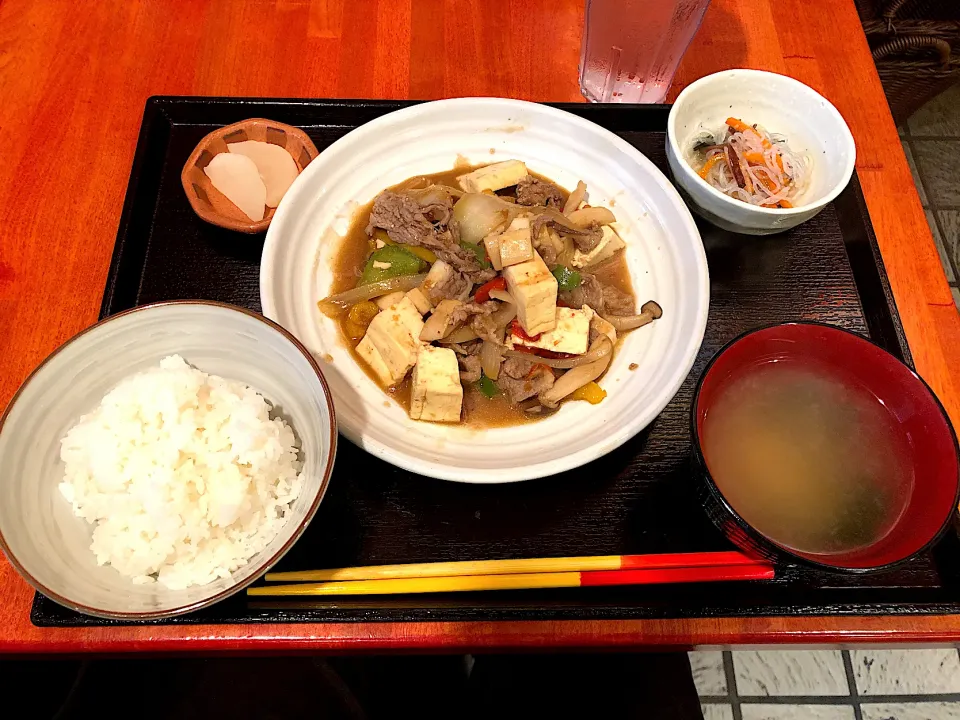 牛焼肉チャンプルー定食|しのぶさん