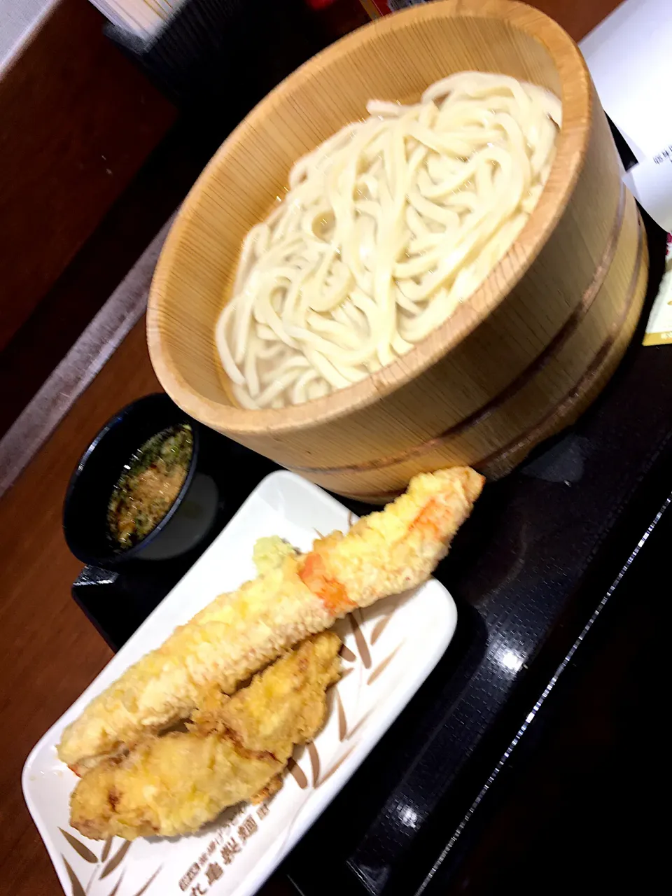 釜揚げうどん大とジャンボカニカマ天、かしわ天@丸亀製麺|yoooochanさん