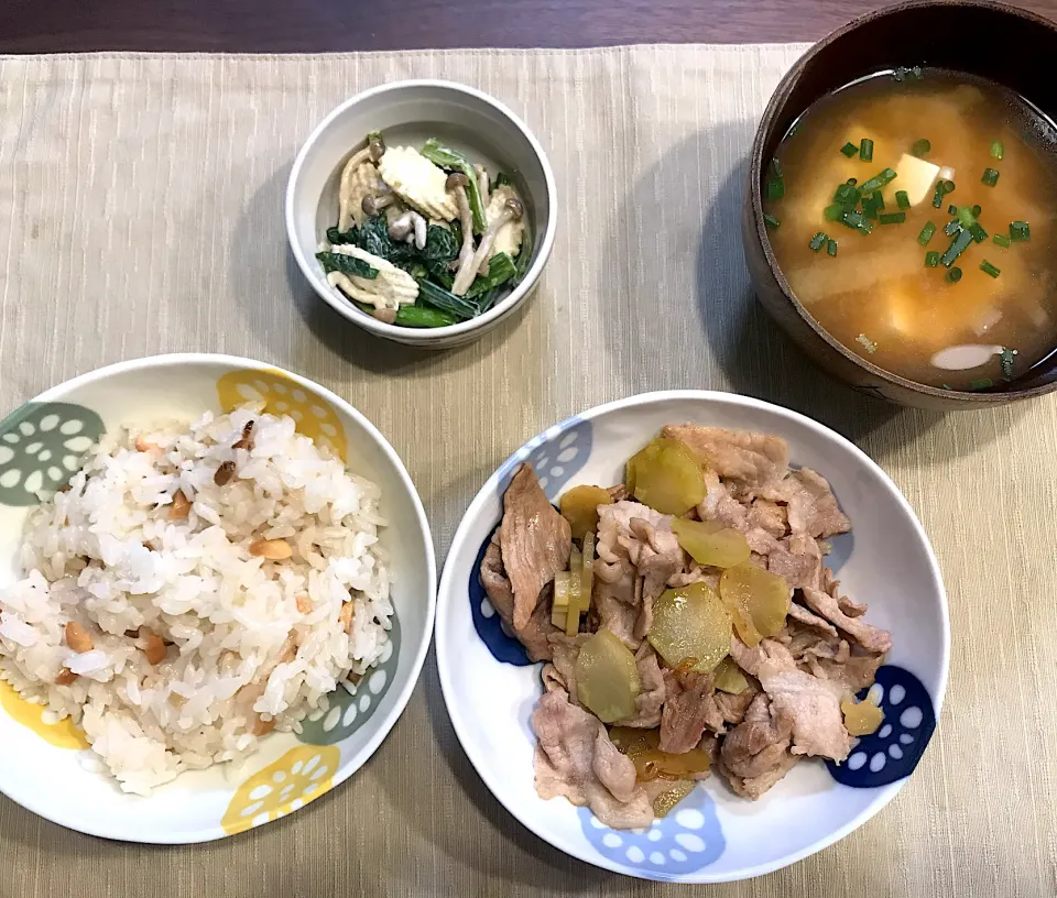 Snapdishの料理写真:10/31の夜ご飯🎵おかきでおこわ風😊|やにゃさん