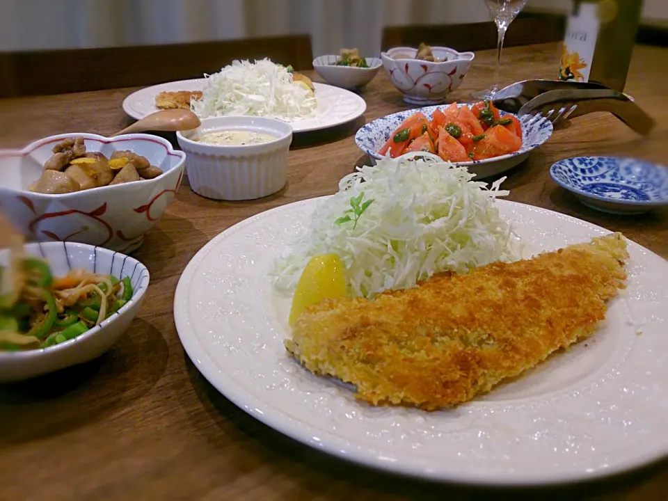 ほっけフライのある食卓|古尾谷りかこさん