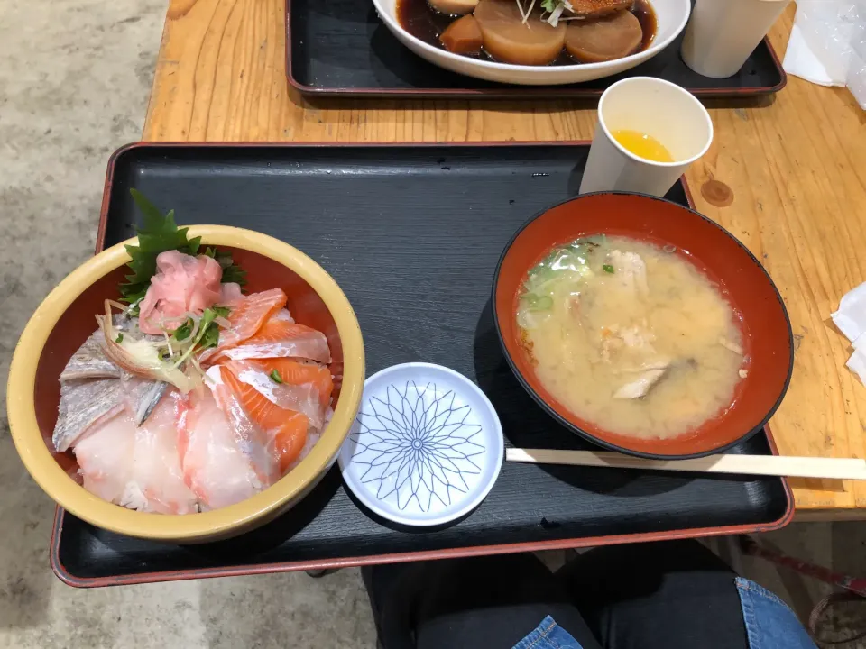 セブンパークアリオ　タカマル鮮魚店　三色丼|Ohanaさん