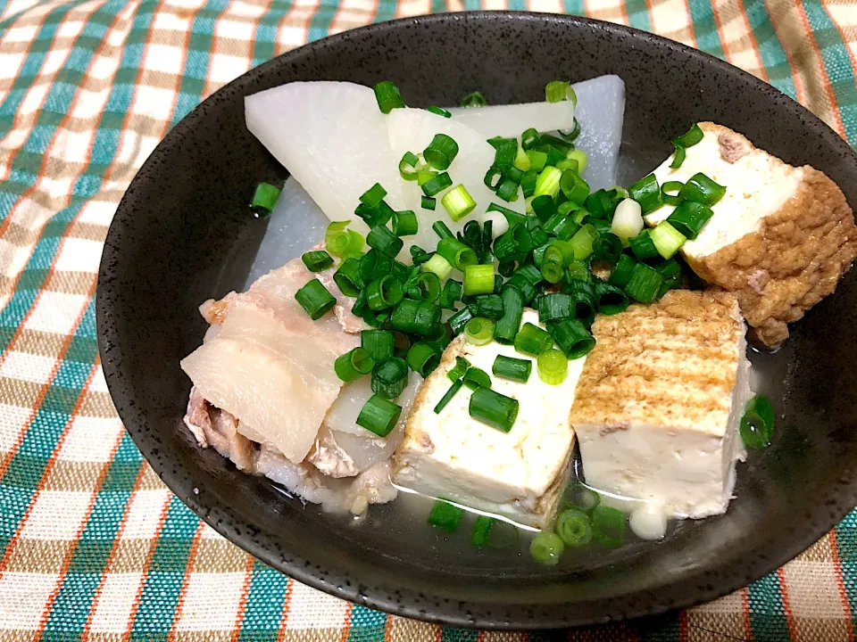 豚肉と大根、厚揚げの煮物|ハルさん