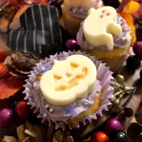 Snapdishの料理写真:ハロウィーンカップケーキ🎃|yukikiさん