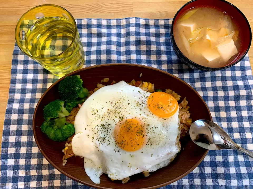 ソース焼飯と鮭缶の味噌汁|Masaaki Fukuyamaさん