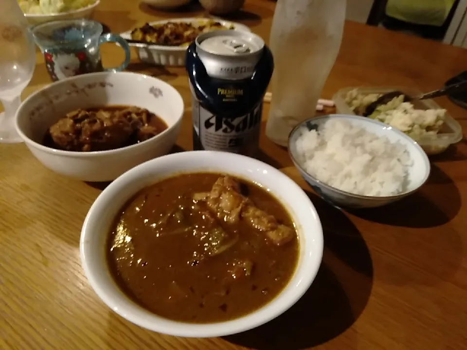 カレー＆ハンバーグにスーパードライwith神泡サーバー|Ochinさん