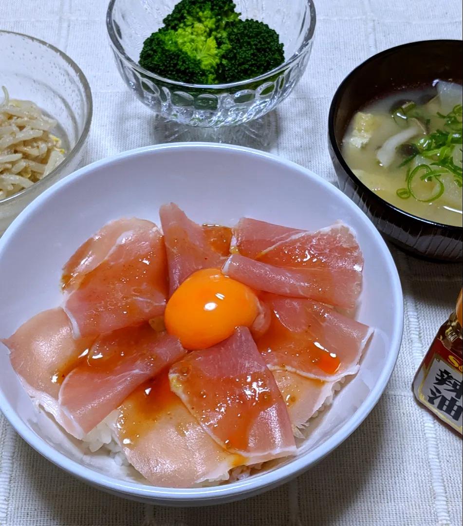 2019/11/04　生ハム丼|ちいたんさん