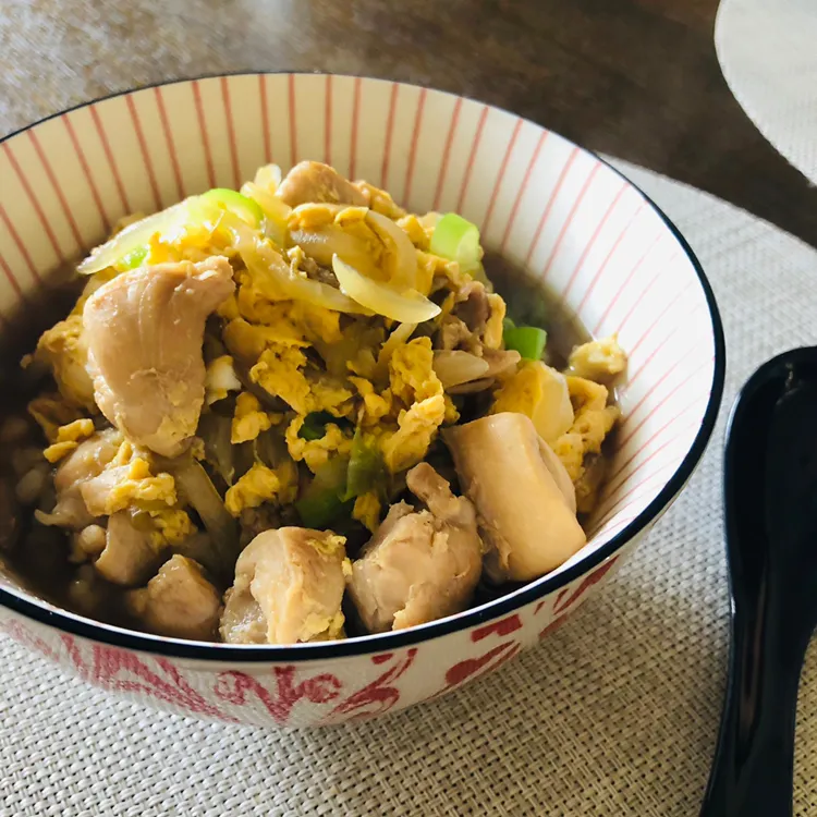 親子丼🐔|AKUBI*:ஐ(●˘͈ ᵕ˘͈)さん