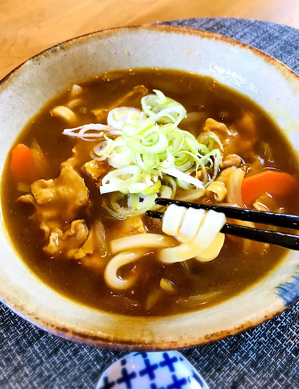 今日のお家で子どもとランチは                     麺活！カレーうどん✨|ミッチ☆ママさん