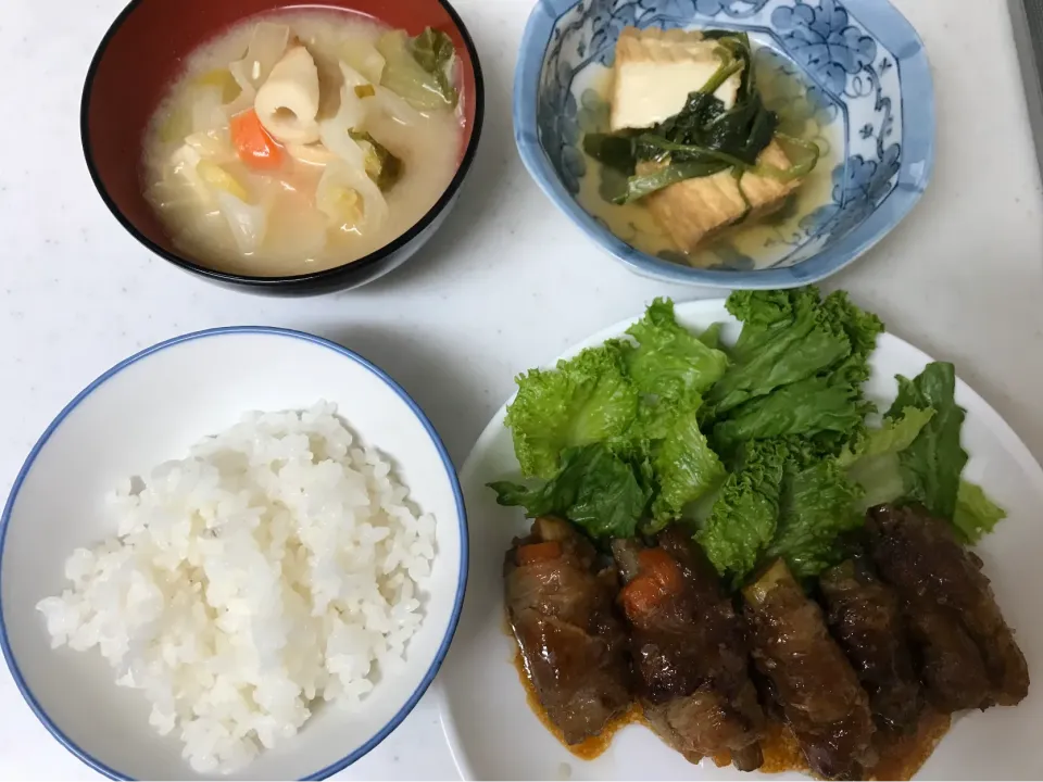 Snapdishの料理写真:#ゴボウと人参の牛肉巻き#アスパラ肉巻き#長ネギ肉巻き#レタス #残り野菜味噌汁#厚揚げとほうれん草の煮浸し|やすあけさん