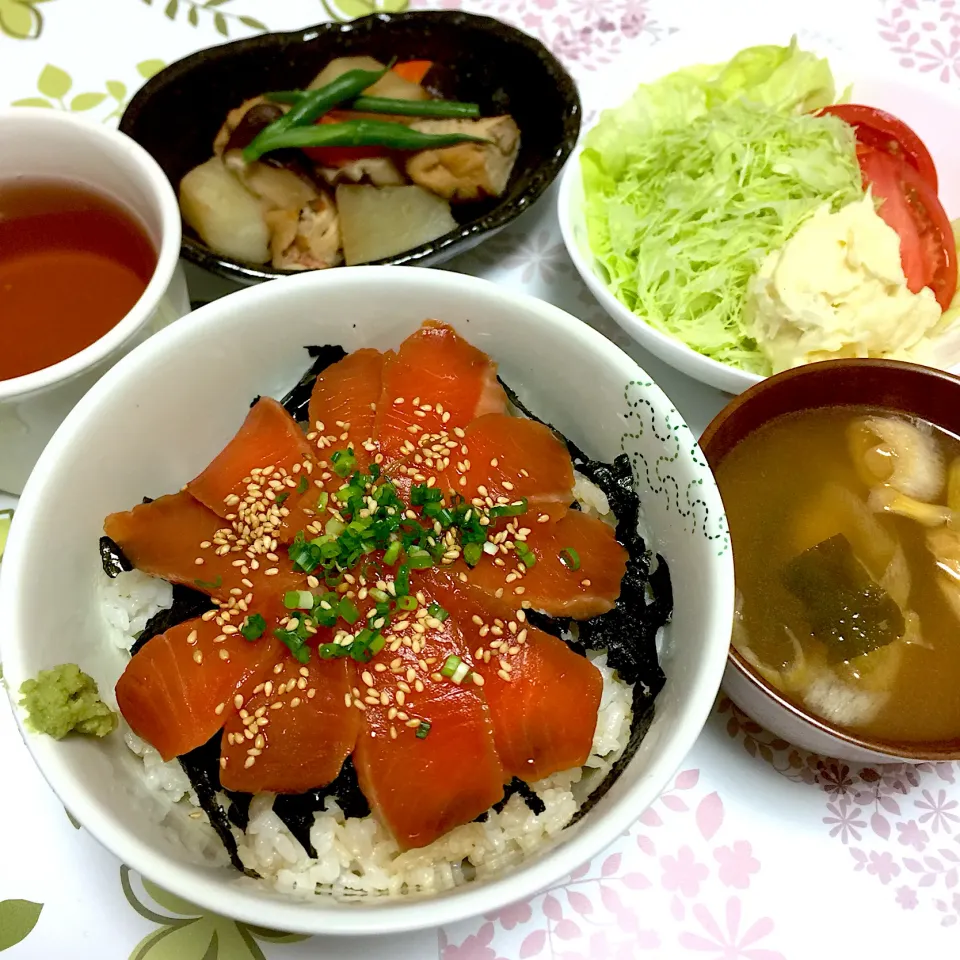 サーモンの漬け丼|まみっこさん