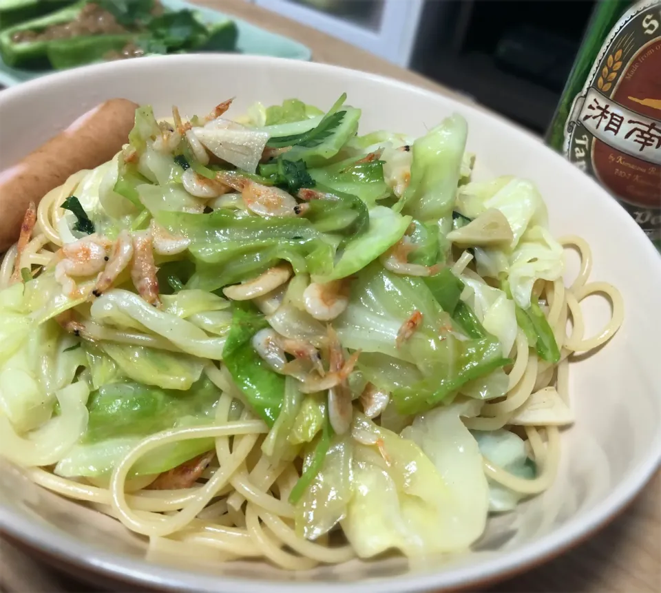 Snapdishの料理写真:キャベツと桜海老のパスタ|ひねくれさん