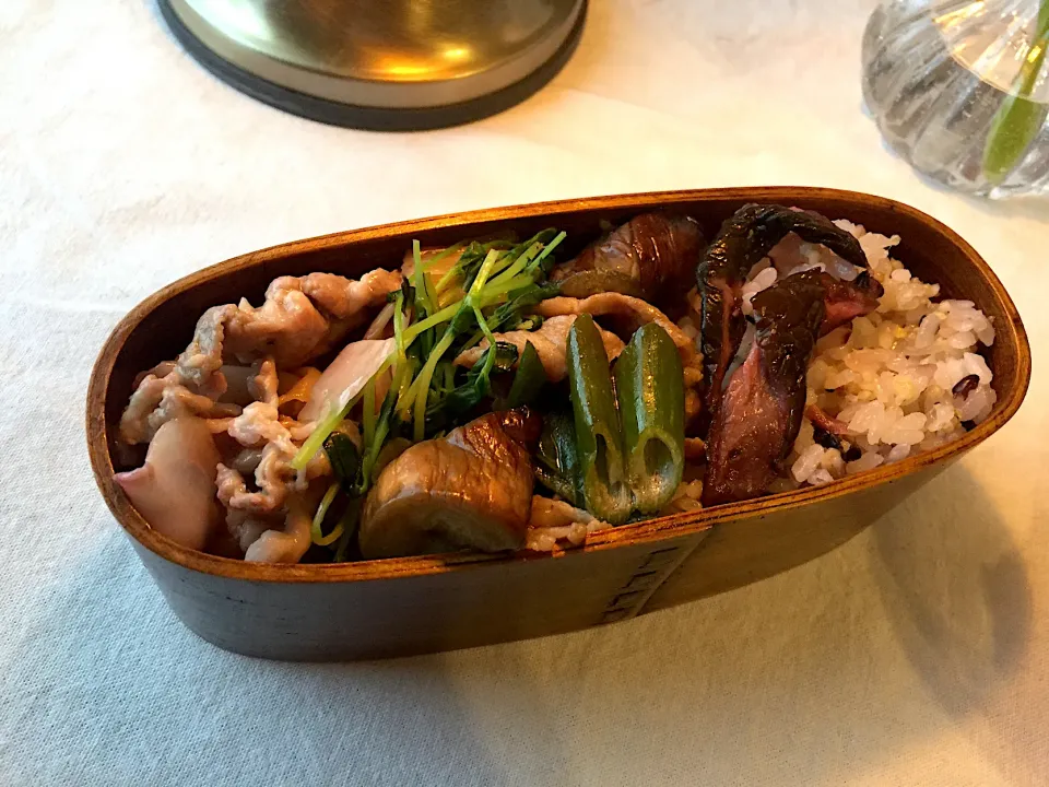 Snapdishの料理写真:ガリと豚肉の炒め物弁当|ricoさん